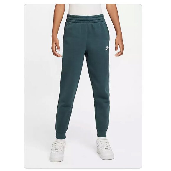 Nike Other - Nike Sportswear Kids Club Fleece sweatpants Big Kids M
